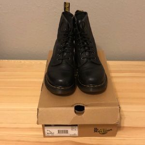 Doc Martens women’s 1460 original 8 eye boot